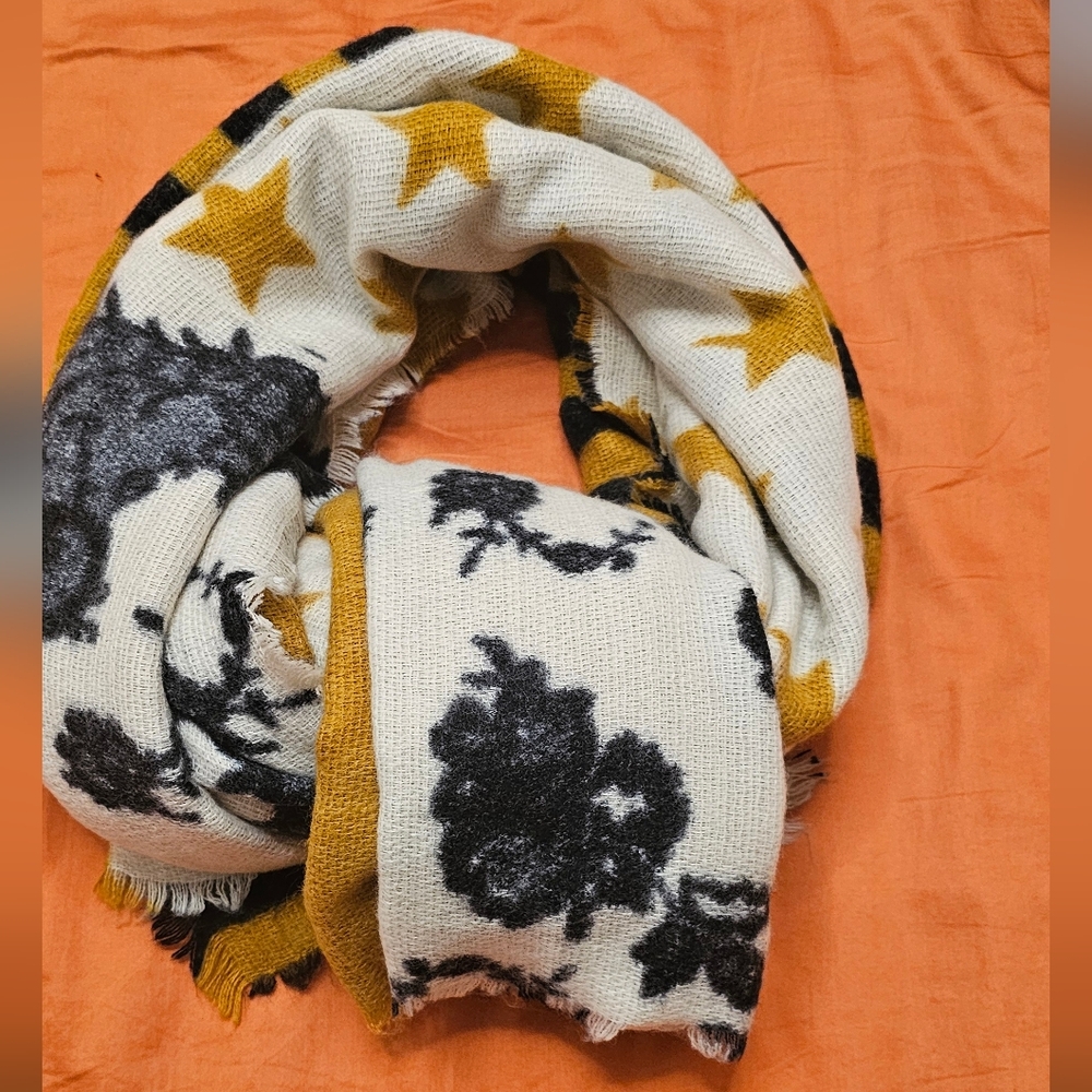Regina Schrecker free time Lightweight Oversized  Scarf  B1z